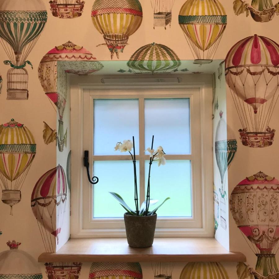The Studio Wisborough Green Экстерьер фото